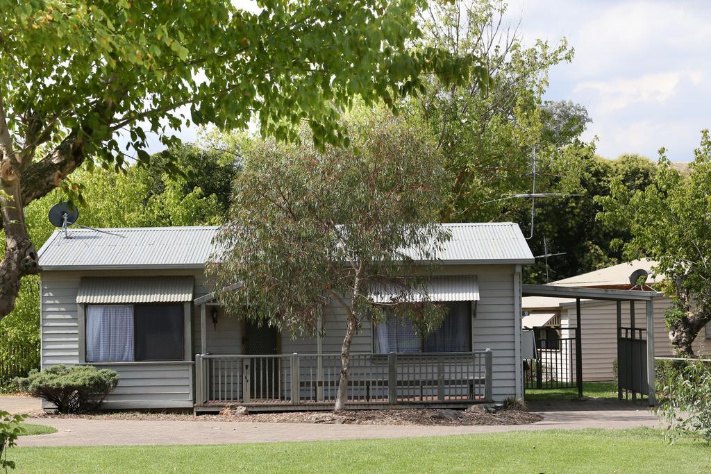 אלבורי Lake Hume Resort מראה חיצוני תמונה